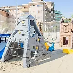 Kristalex Pet Friends מלון 3*