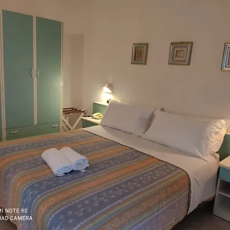 Kristalex Pet Family 3*