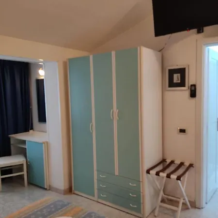 Hotell Kristalex Pet Family