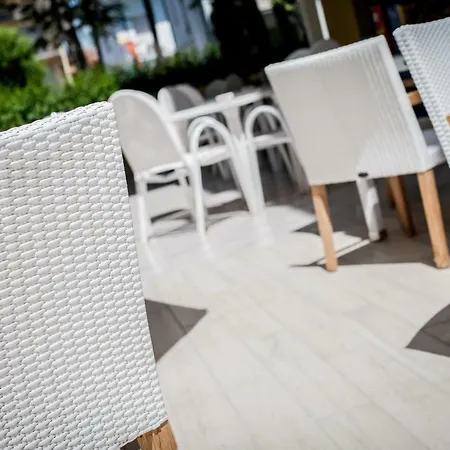 Kristalex Pet Family Hotell