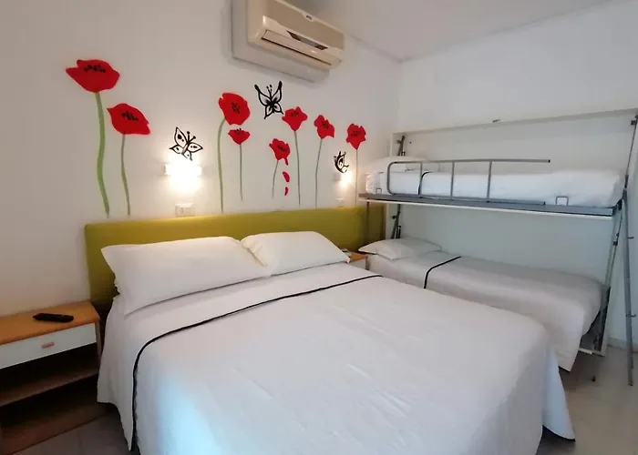 Kristalex Pet Friends Hotel 切塞纳蒂科